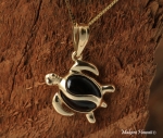 Yellow Gold Black Coral Inlaid Honu(Hawaiian Turtle) Pendant
